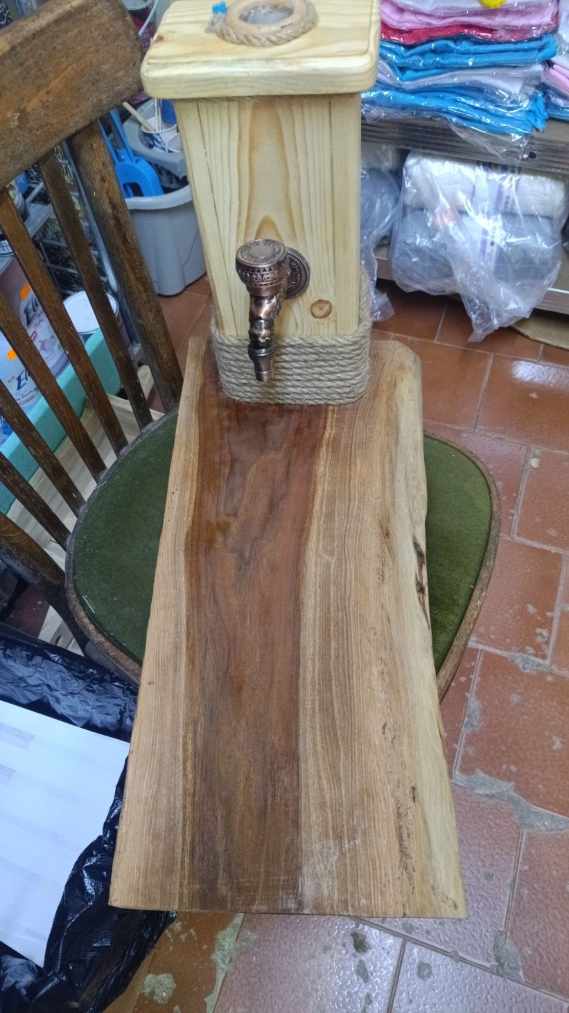 Дървен диспенсър за ракия с чешмичка – Гравиране по желание -2