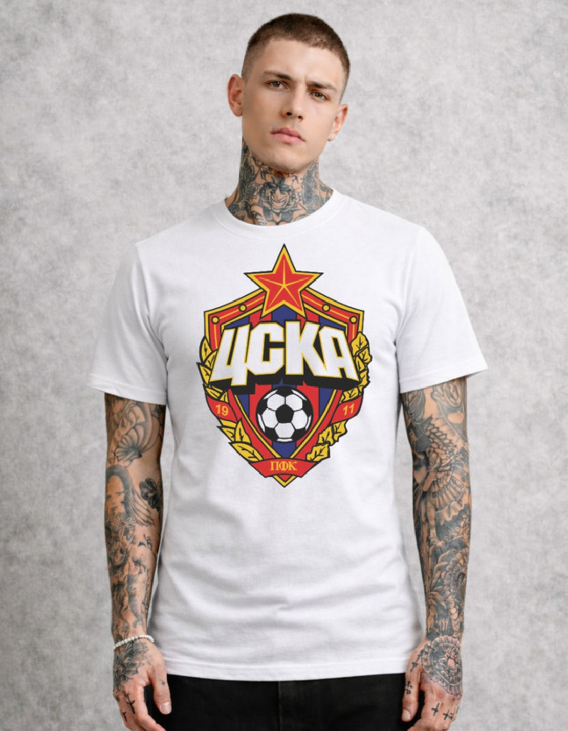 Тениска с оригинален художествен стил