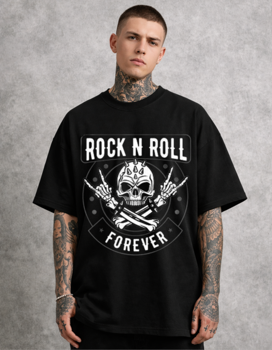 Oversized - Тениска с визуална динамика