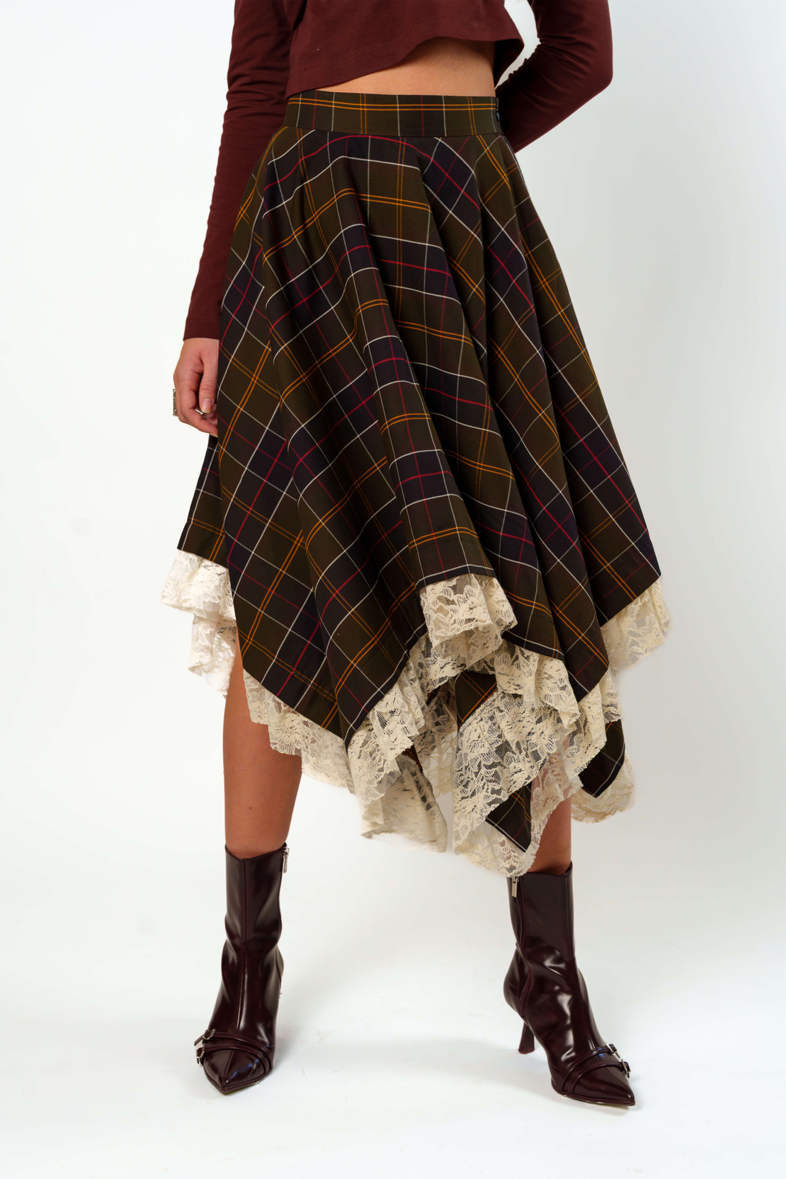 Пола - Lace and grid