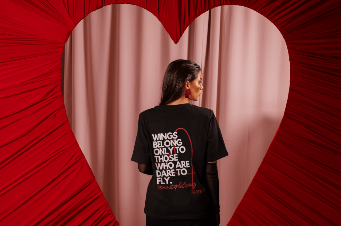 T-shirt Wings - black
