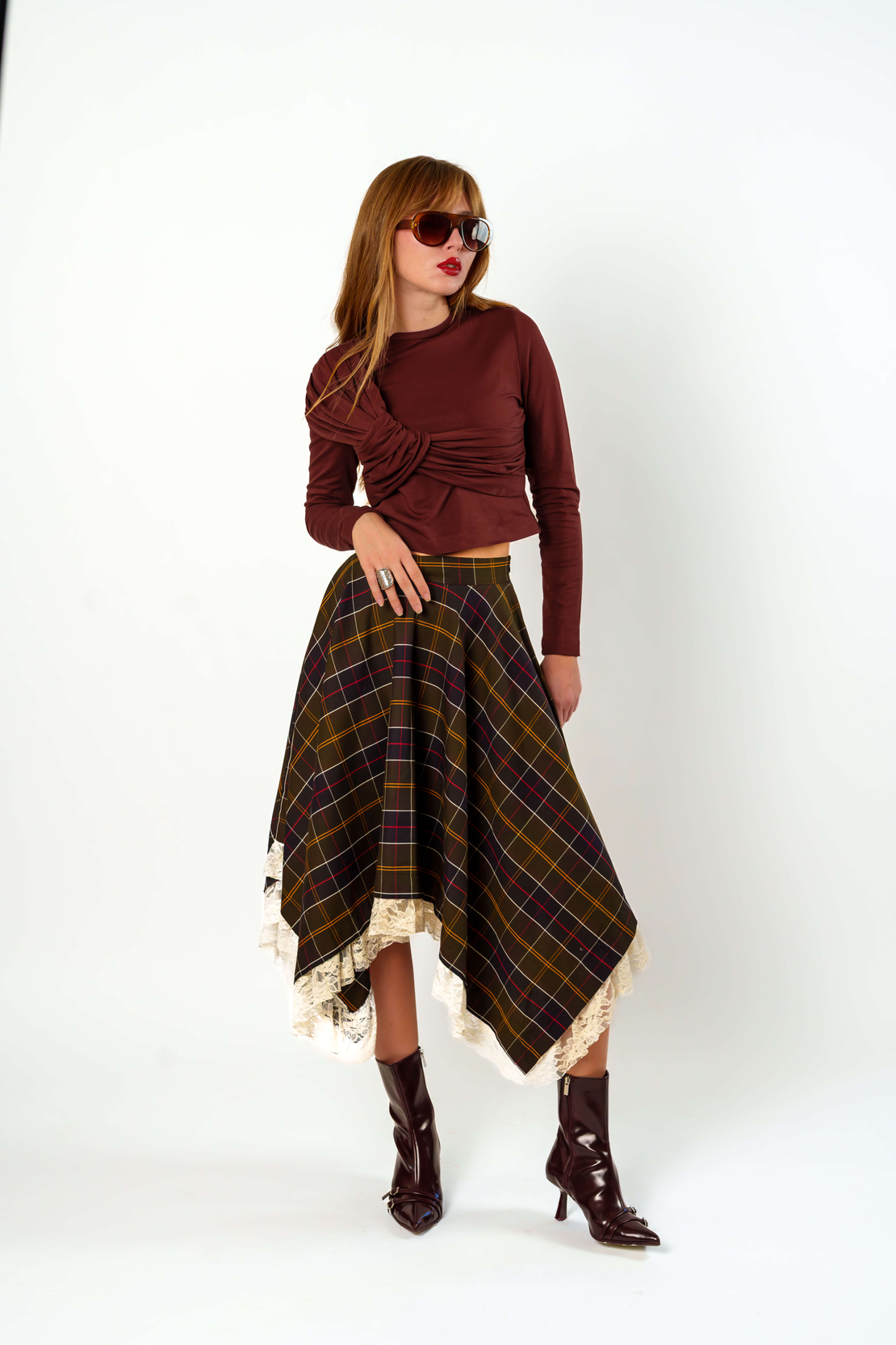 Пола - Lace and grid