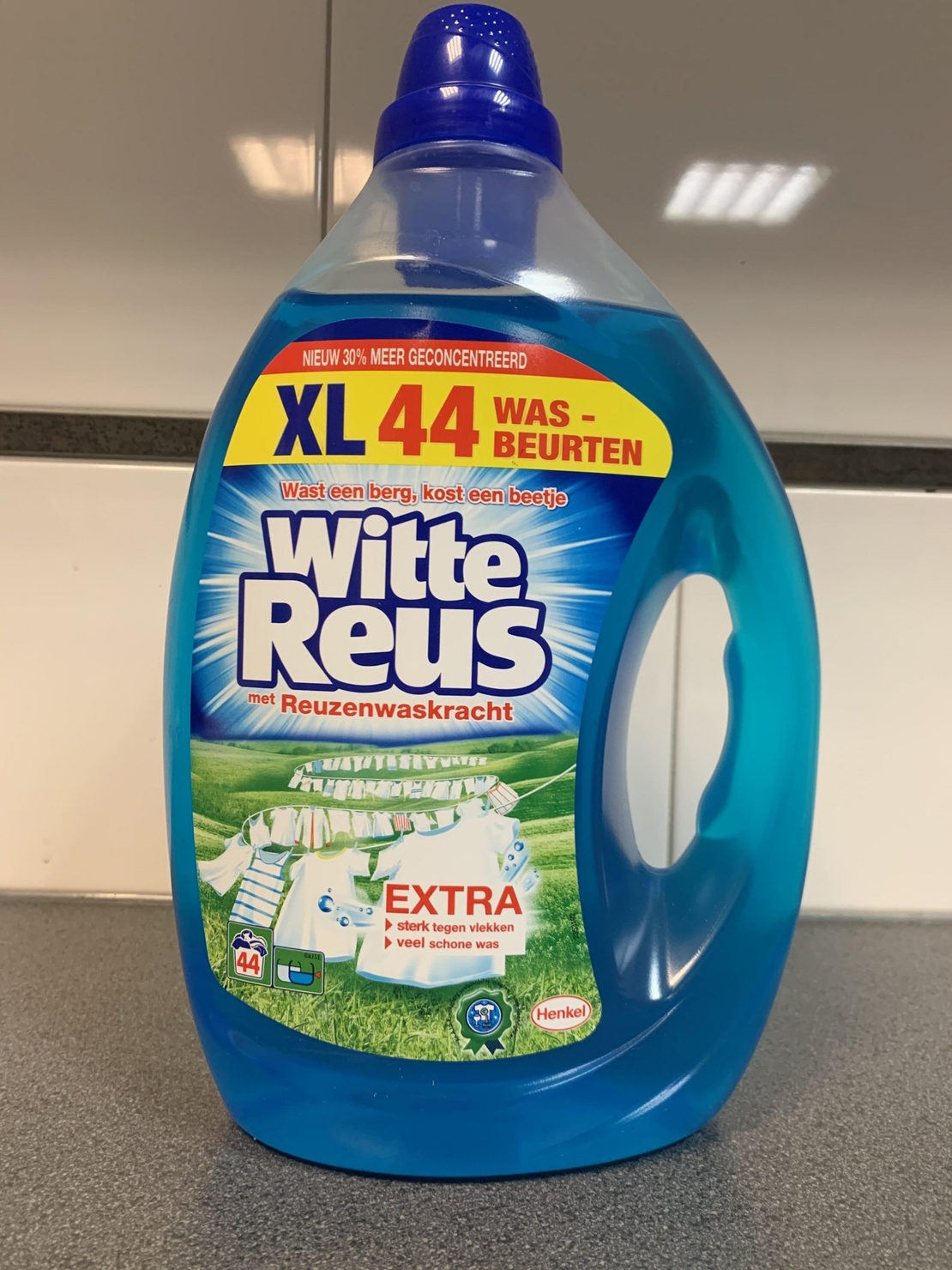 Witte Reus - Течен гел за пране на бели и светли дрехи, 2.2л./ 44пр.
