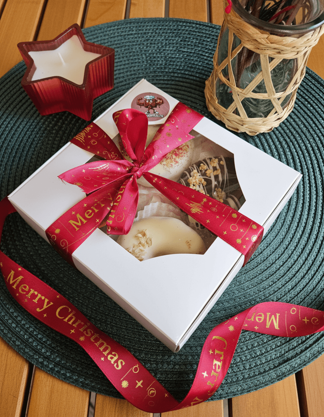 Коледна кутия с 4 донъта