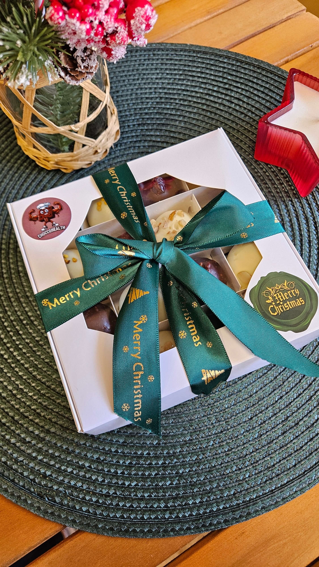 Кутия 16 бонбона