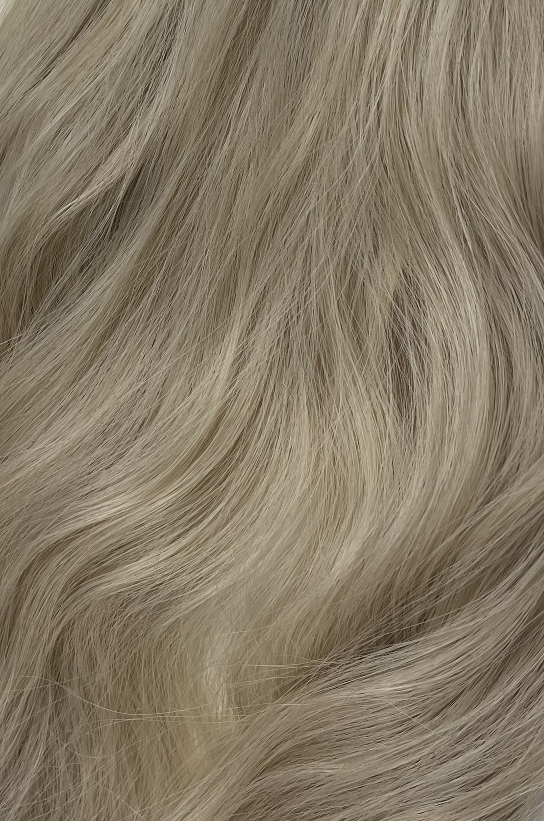 Опашка с лента/кичур - Пясъчно русо на вълни