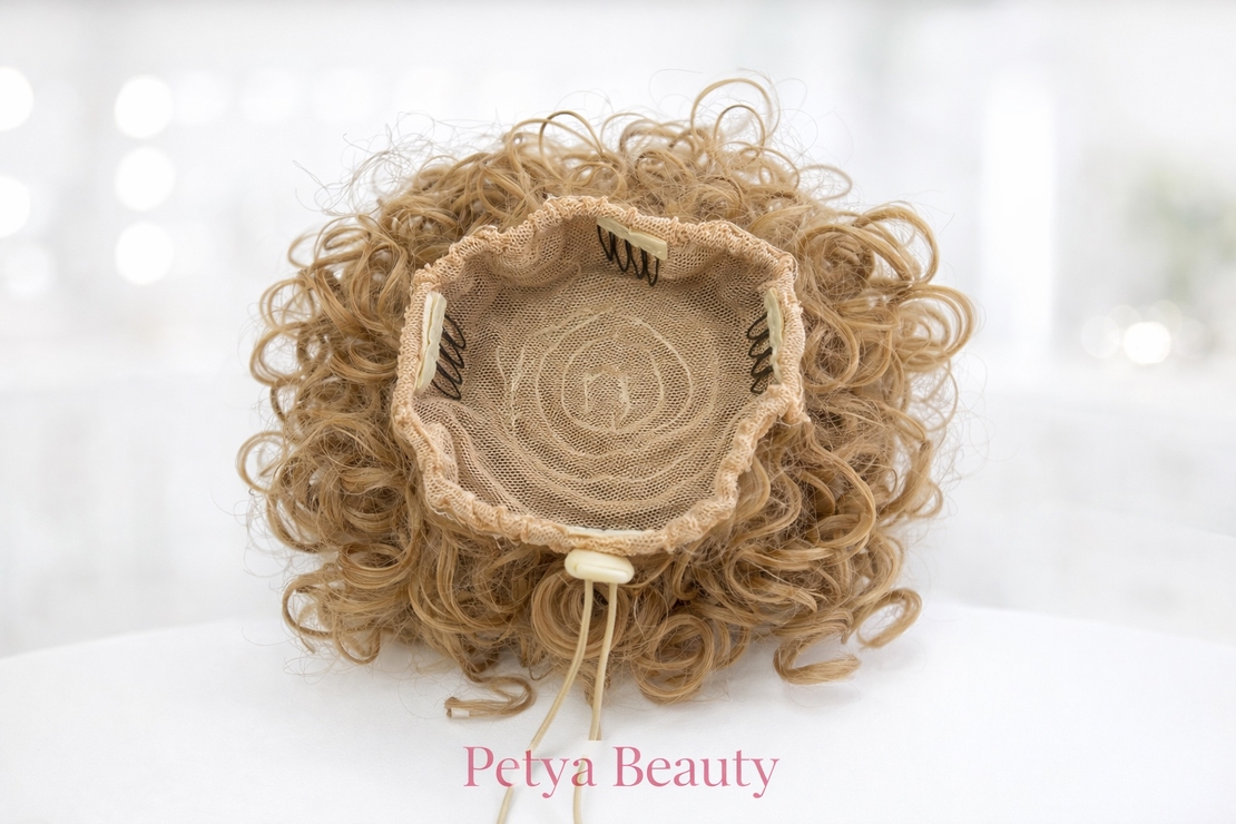 Кок с мрежа и ластик - Тъмно русо