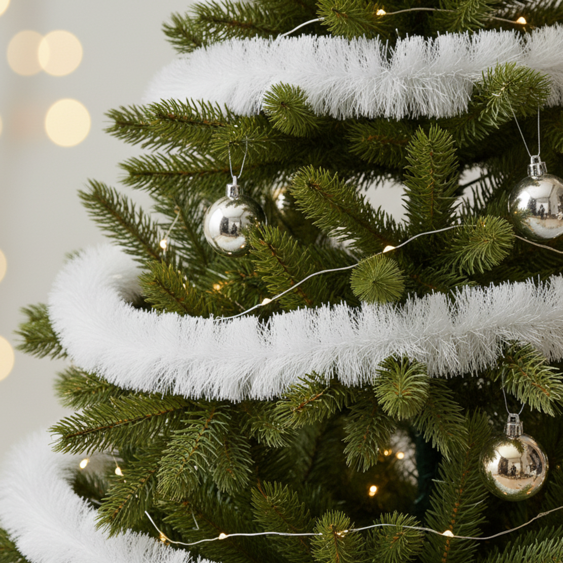 Елегантен гирлянд за празничен блясък и украса за вашия дом