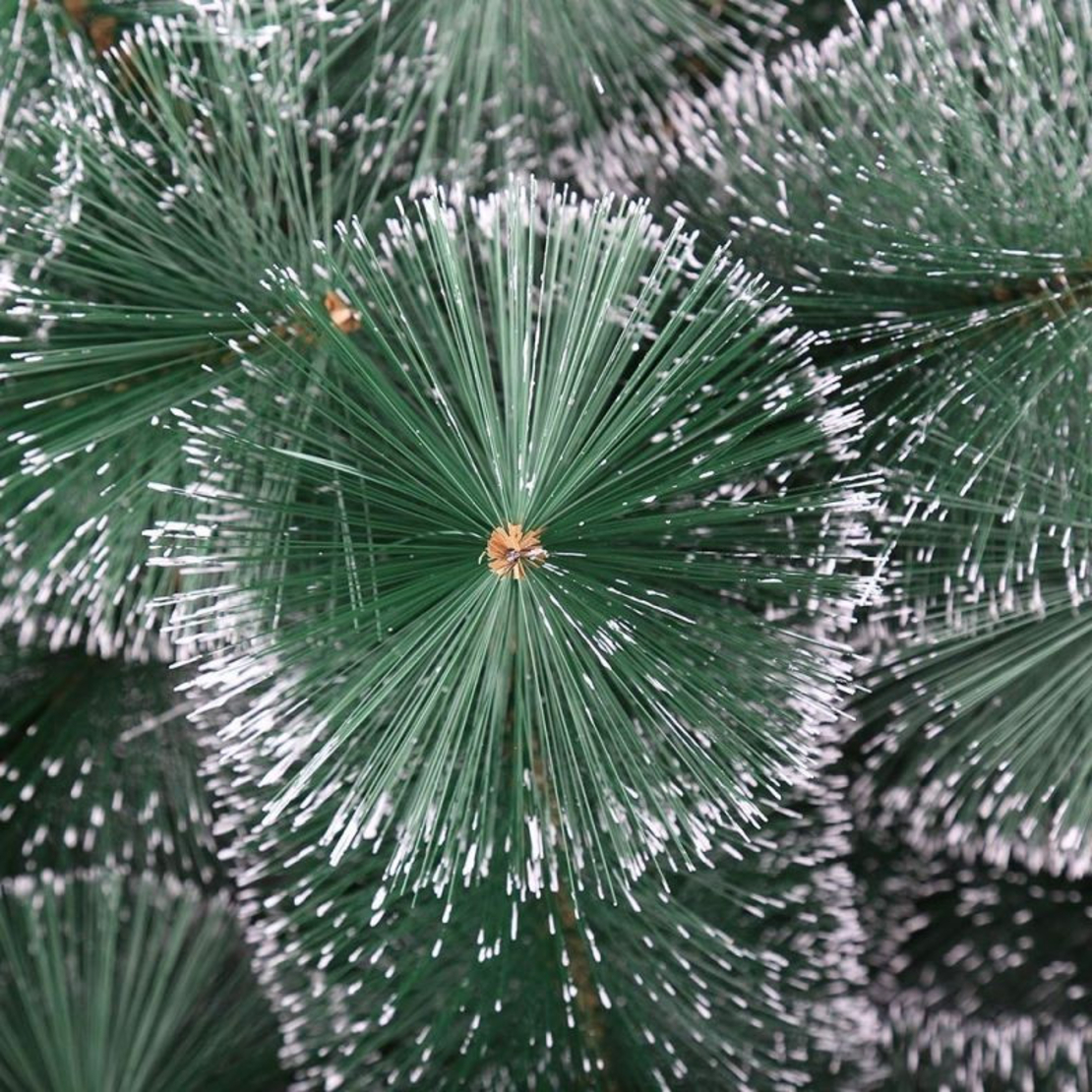 Изкуствена коледна елха с бели връхчета и шишарки !