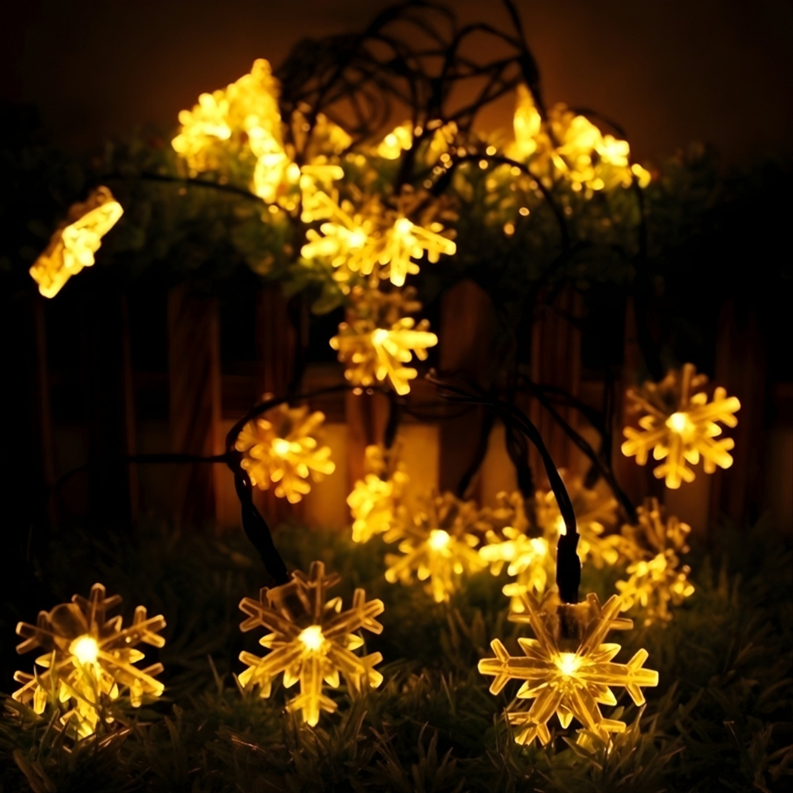 Многоцветни коледни LED лампички със снежинки - Многоцветни дължина - 5м 28бр лампички