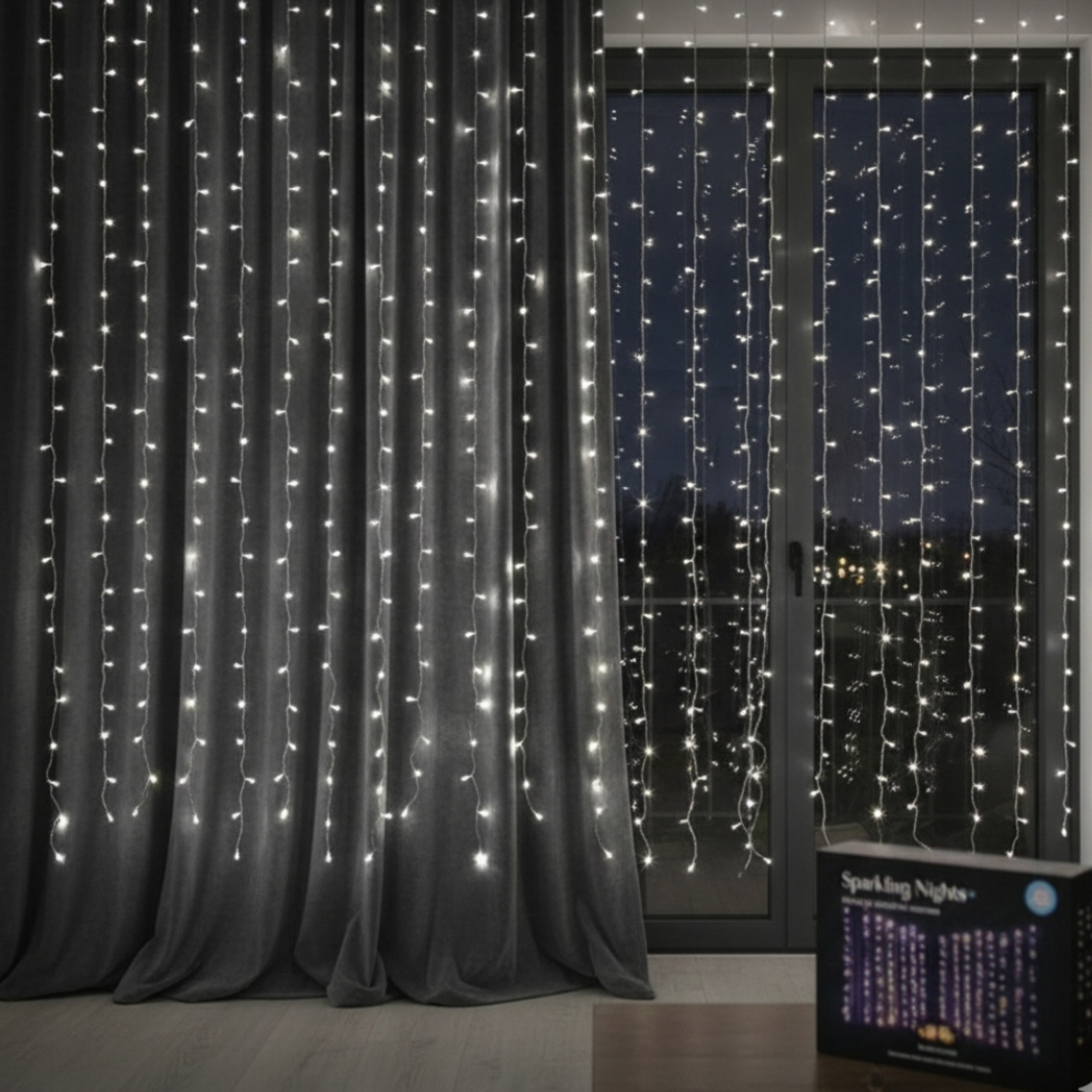 Коледна украса - светеща завеса