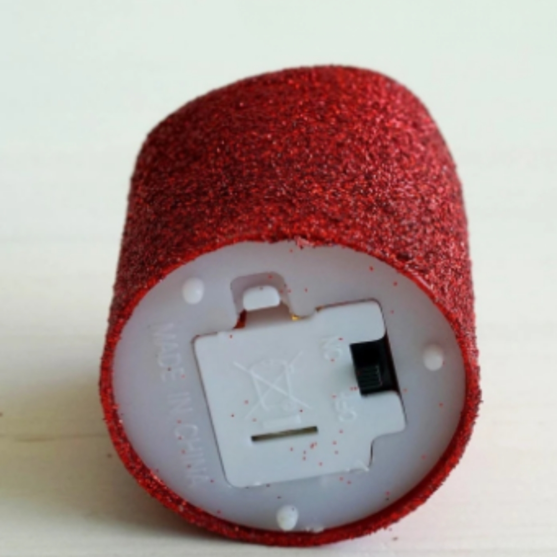 Мини LED Коледни свещи в компактен елегантен размер