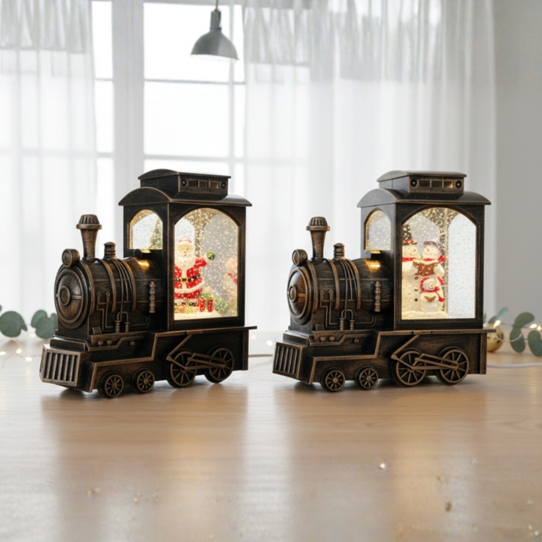 Коледна декорация - светещ ретро влак със снежинки