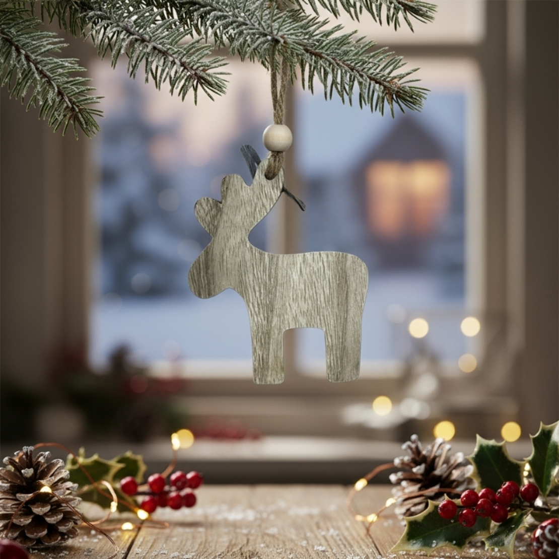 Изчистено дървено еленче - Празнична декорация за елха