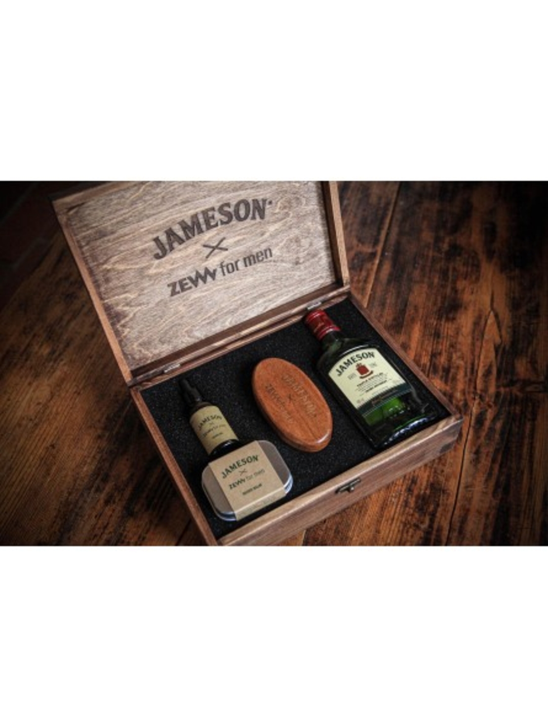 ZEW × Jameson Black Barrel – комплект: уиски, масло, балсам и четка за брада