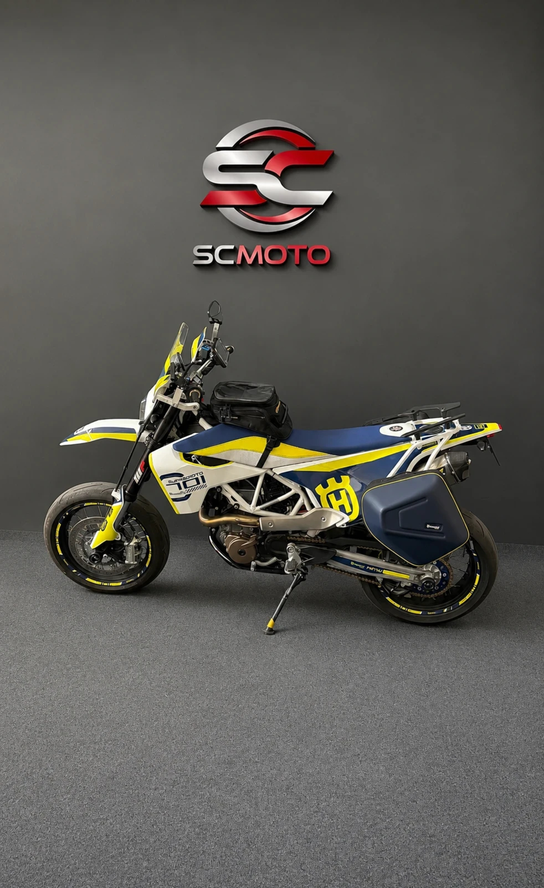 Husqvarna SM Super moto 701 2018г 1,500км