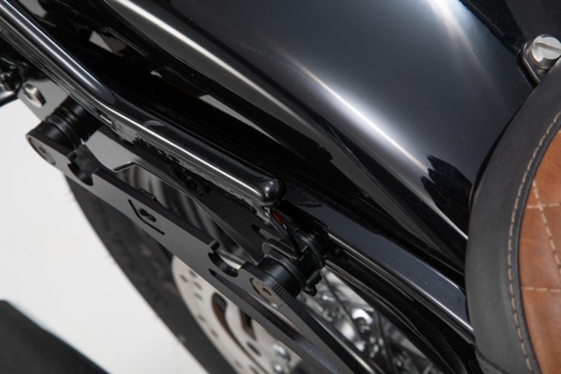 Стойка за куфар SW-MOTECH SLH SIDE CARRIER ADPT KIT FLDE 1750 ABS