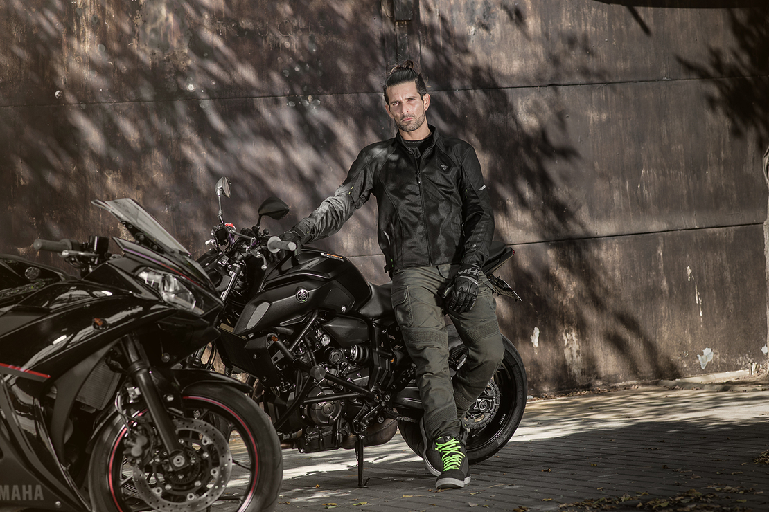 Лятно мото яке SHIMA JET BLACK