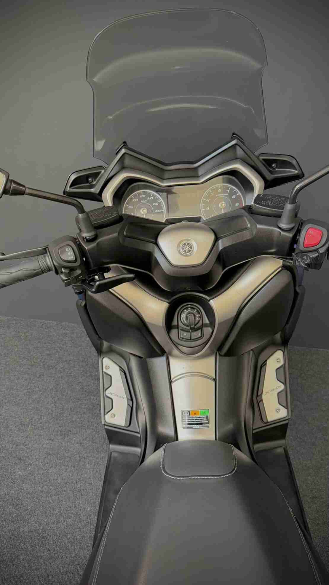 Yamaha X-MAX 400 Keyless Led 2017г