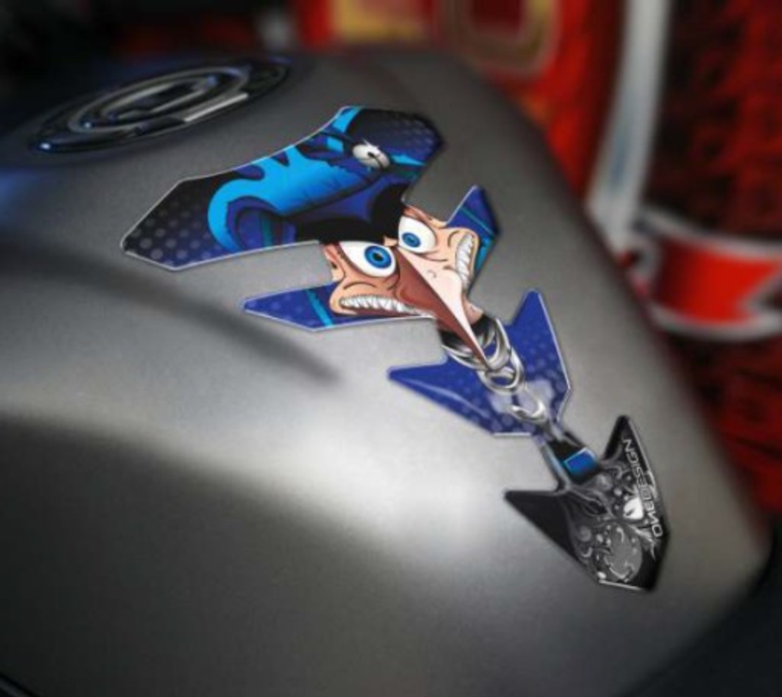 Протектор за резервоар ONEDESIGN CGEXS71BP/PR3483