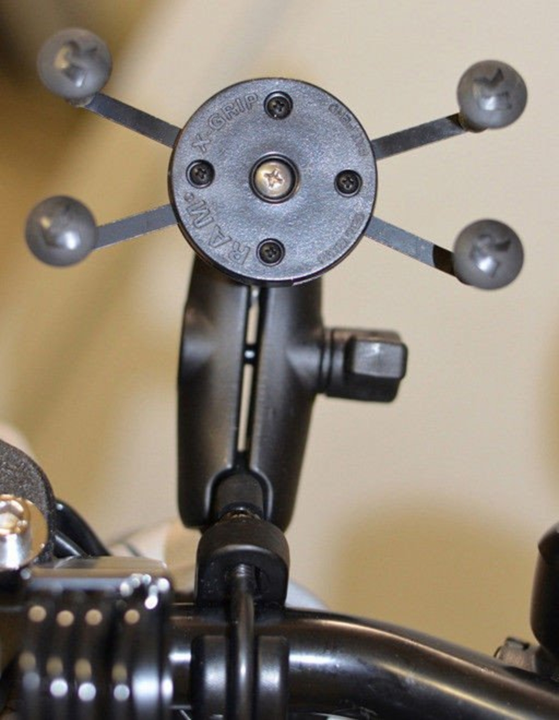 Мото стойка за телефон RAM-MOUNTS X-GRID RAM-B-149Z-UN7U