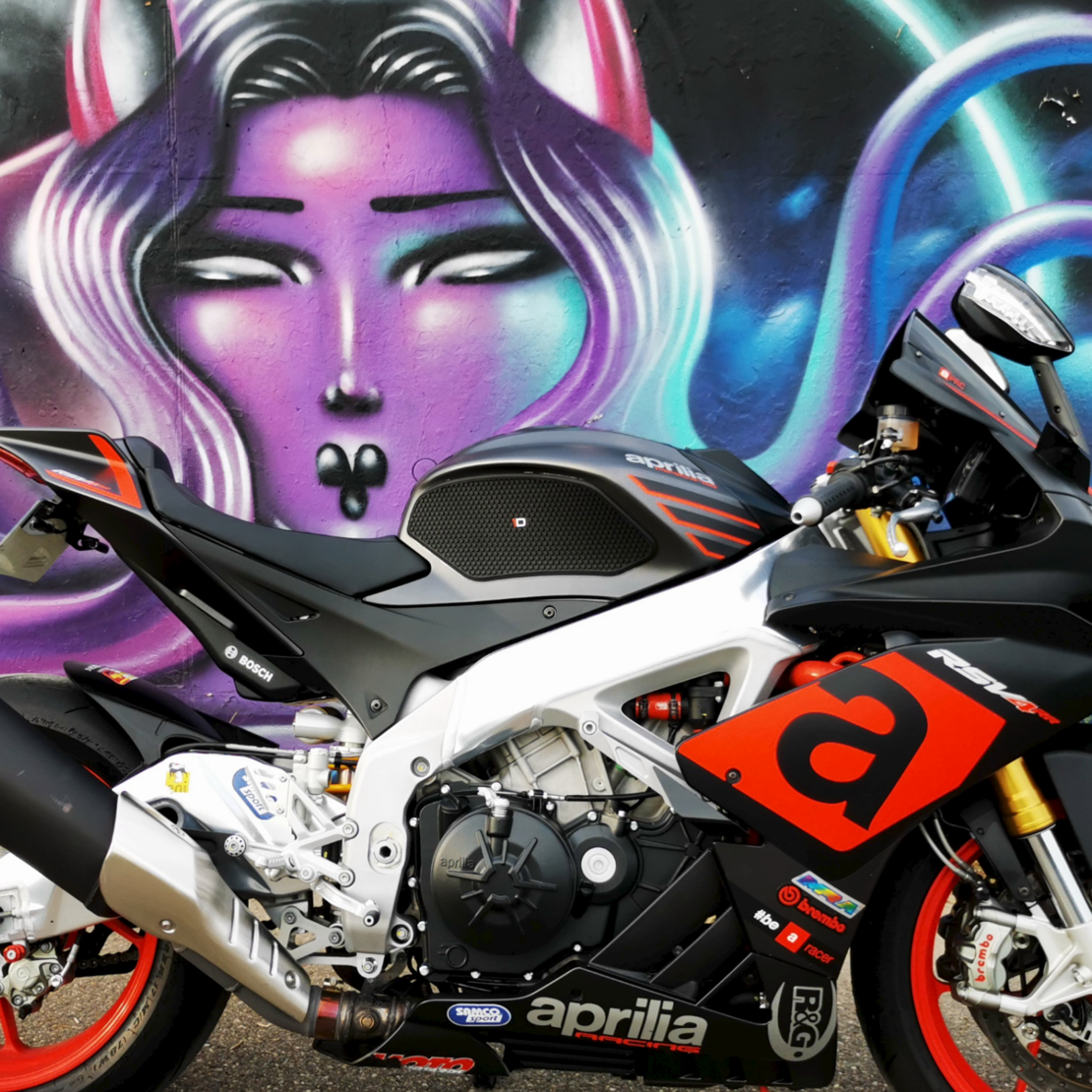 Протектор за резервоар APRILIA RSV4 / TUONO 1100 18-20