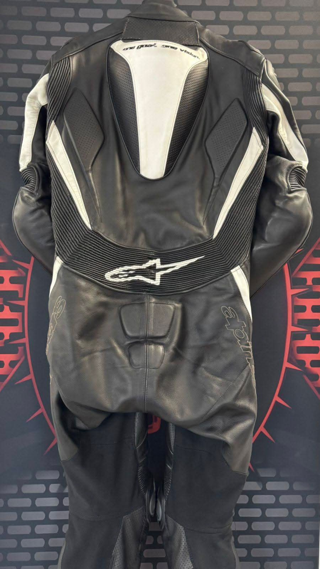 Кожен Мото Екип Alpinestars TECH 1-R номер 50-M Цял