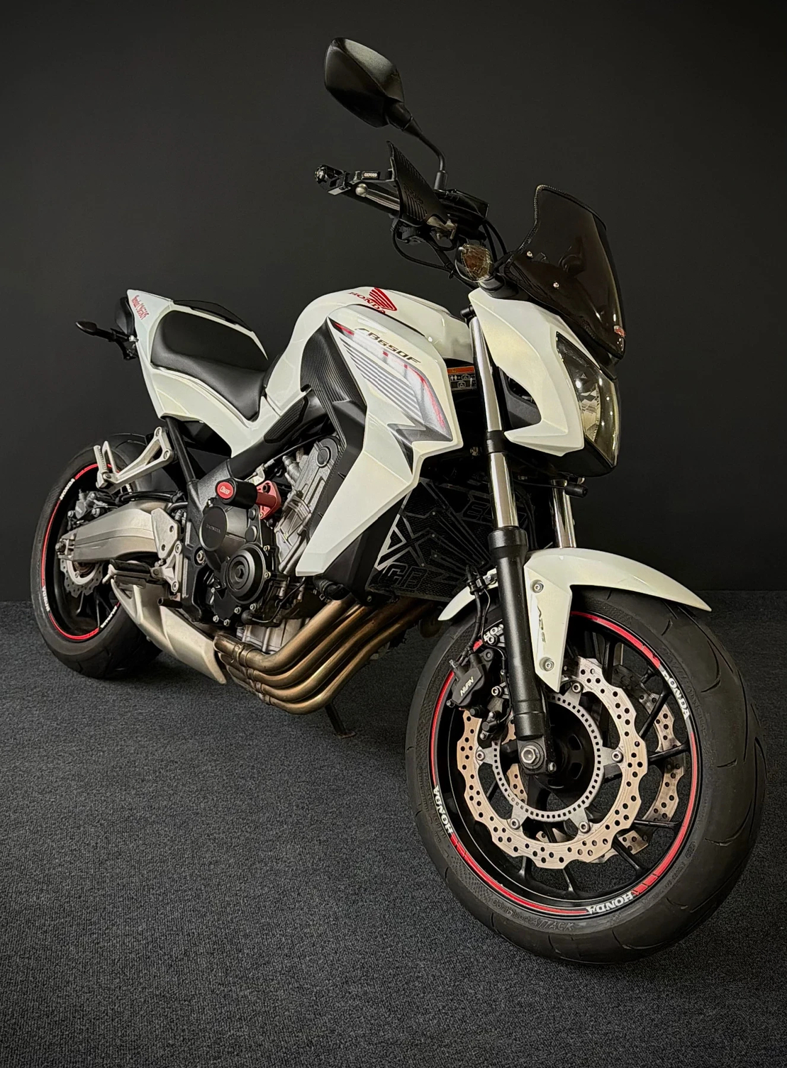 Honda CB 650F 2016 г. 24 000 км Нов внос ABS Нови Гуми