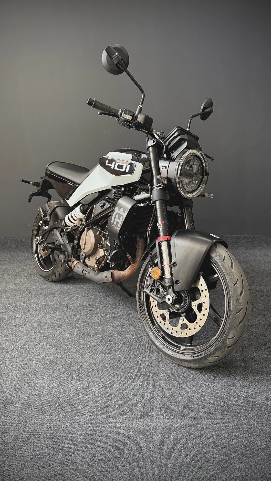 Husqvarna Vitpilen 401 2025 г., 900км TFT LED A2