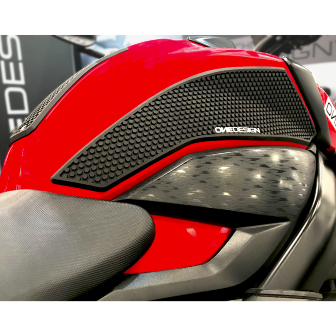 Протектор за резервоар SUZUKI HDR255/PR3522