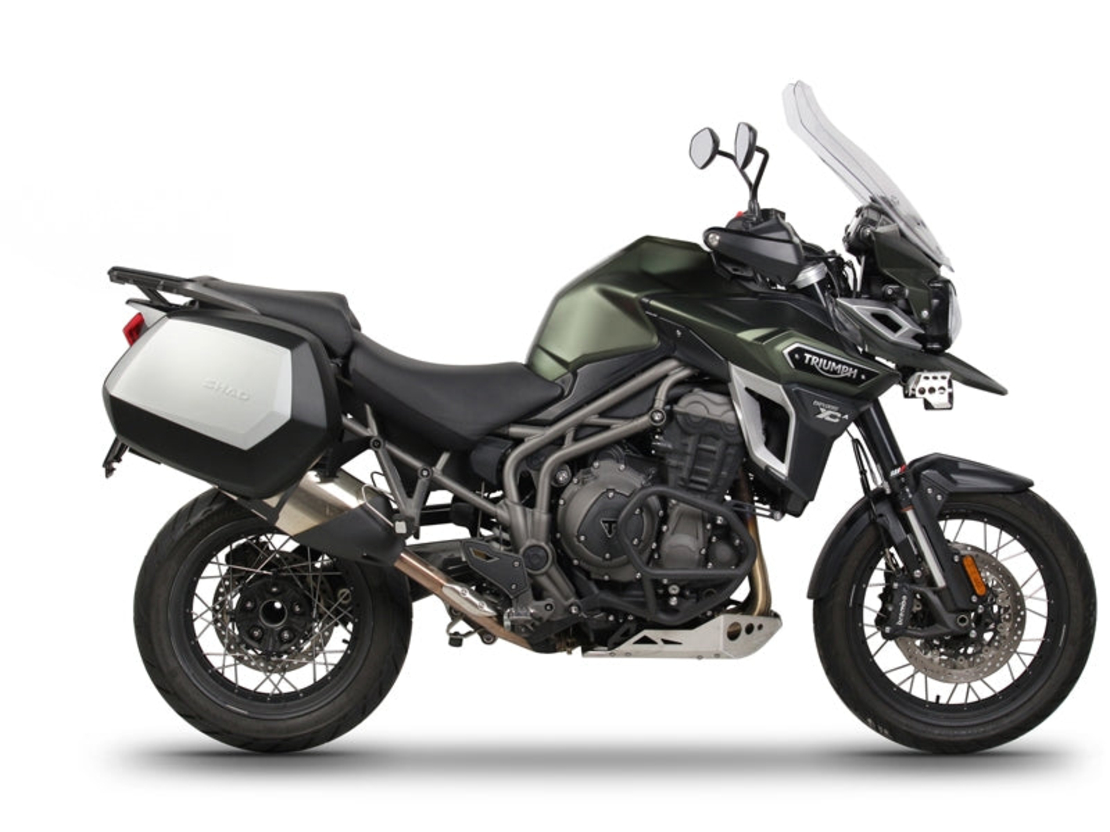 Монтажен комплект за куфари SHAD 3P SYSTEM TRIUMPH EXPLORER 1200 16' 17'