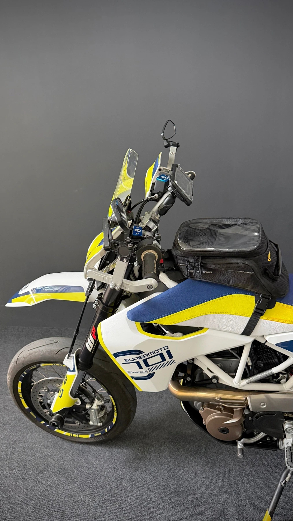 Husqvarna SM Super moto 701 2018г 1,500км