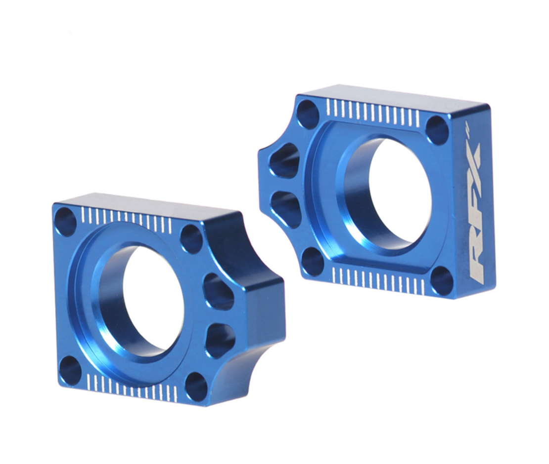 Блок втулка за задна ос RFX Pro Rear Axle Adjuster Blocks (Blue) YZ 125/250 02-08 YZF 250/450 02-08