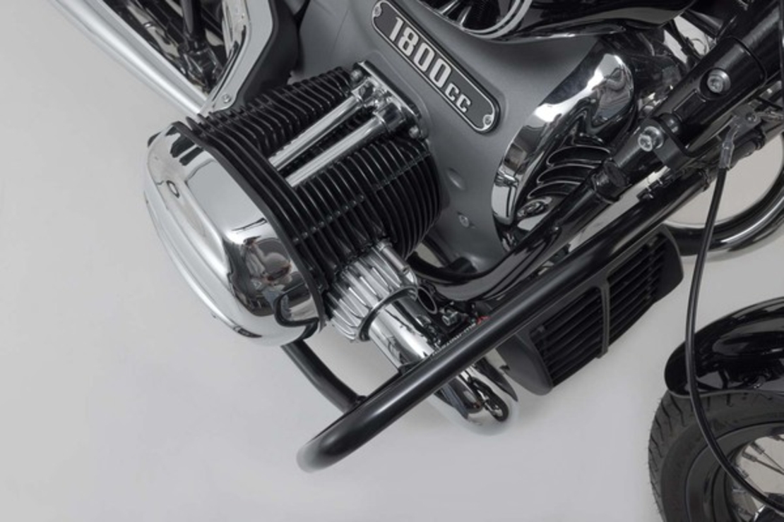 Краш бар SW-MOTECH CRASH BAR R 18 ABS