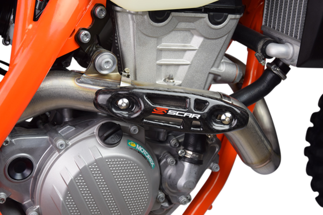 Карбонов протектор за генерация SCAR