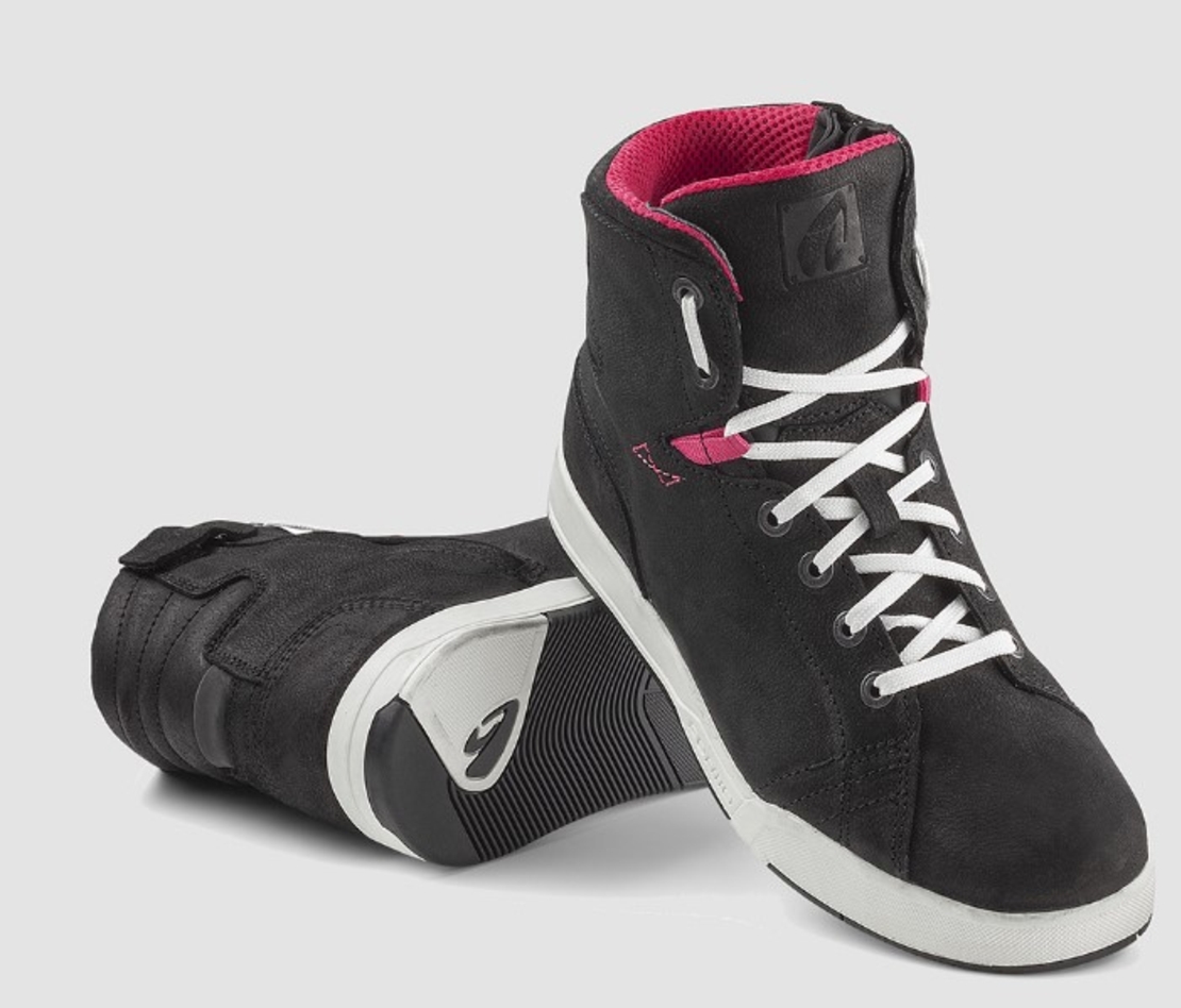 Дамски боти FORMA Swift X Fit Lady Dry WP Black/White