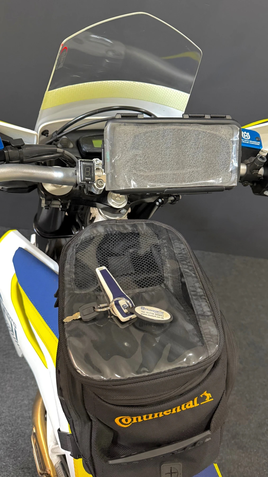 Husqvarna SM Super moto 701 2018г 1,500км