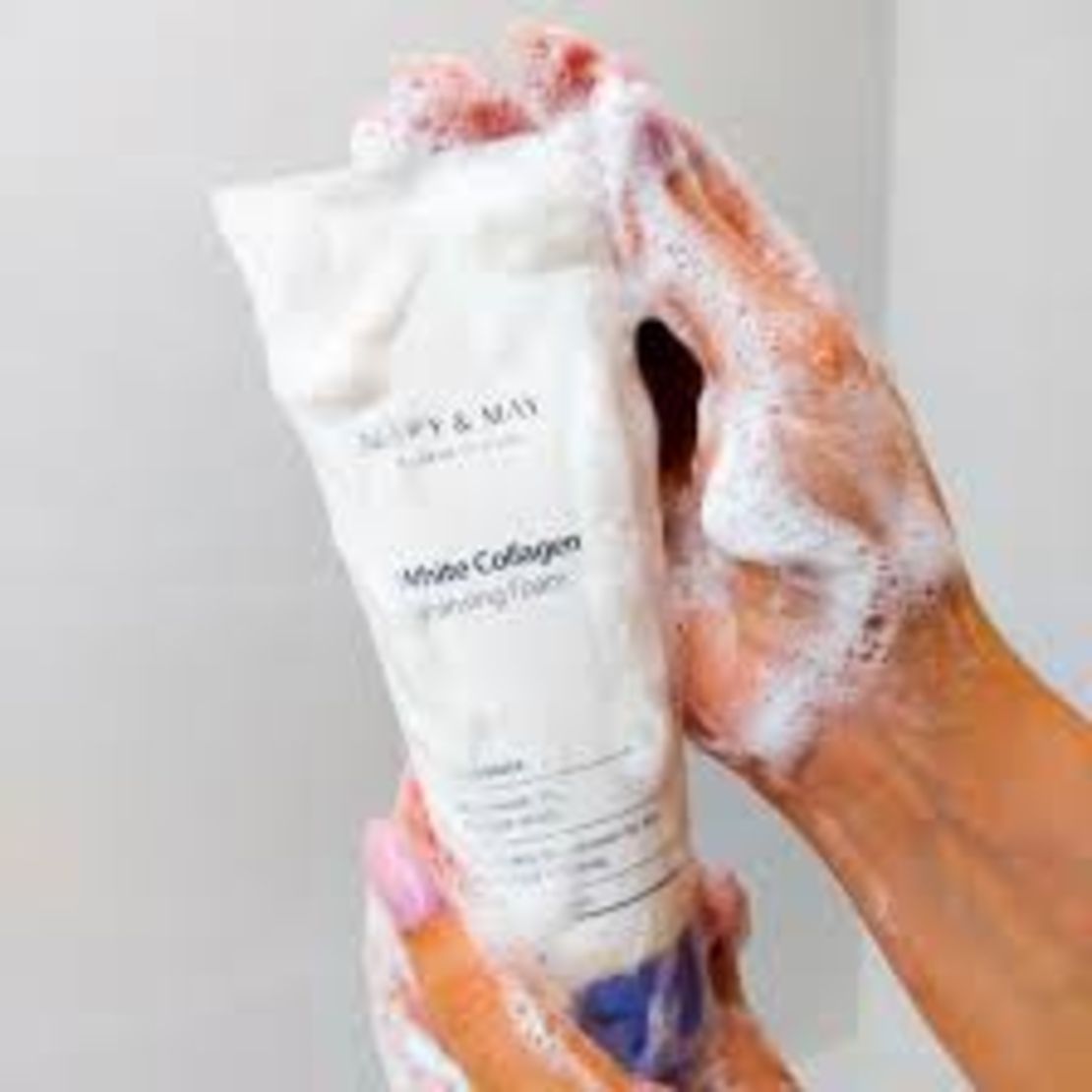 Mary and May White Collagen Cleansing Foam 150ml