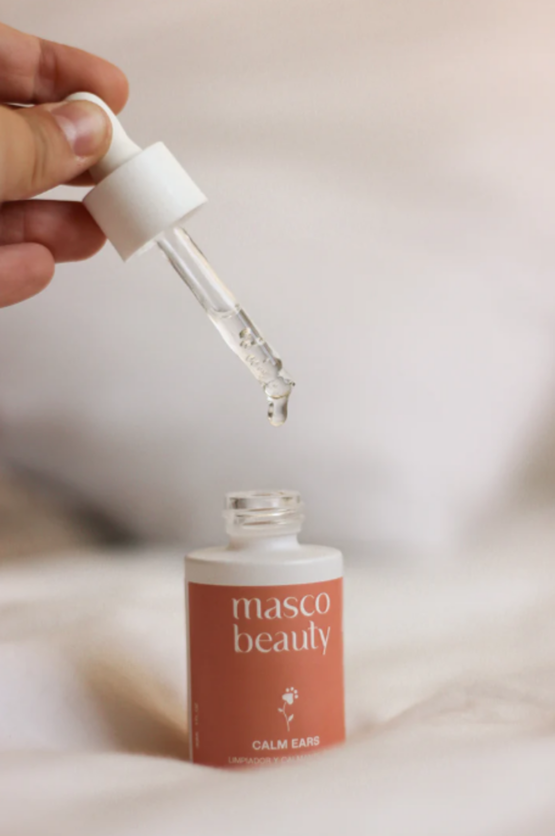 Masco Beauty Calm Ears - Почистващ и успокояващ лосион за уши, 30ML