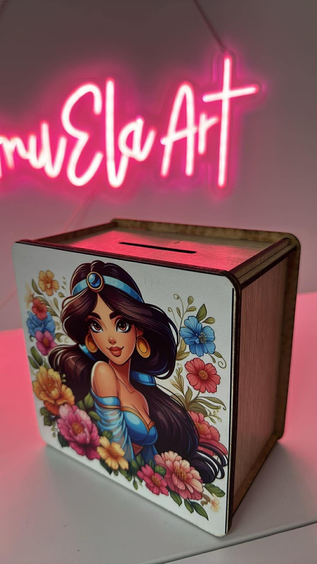 Лукс дървена касичка с цветен UV печат Ариел