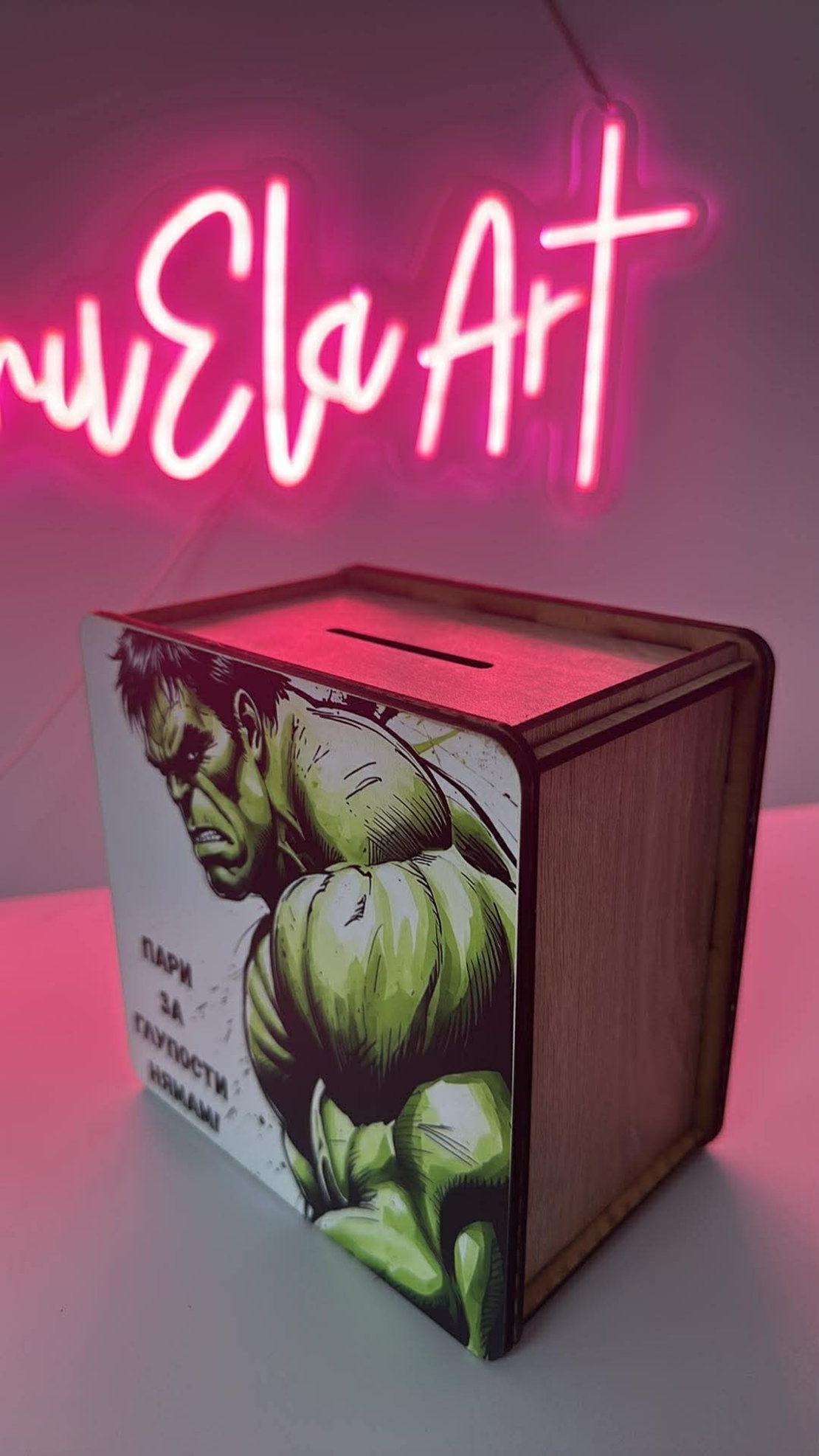 Лукс дървена касичка с цветен UV печат Хълк