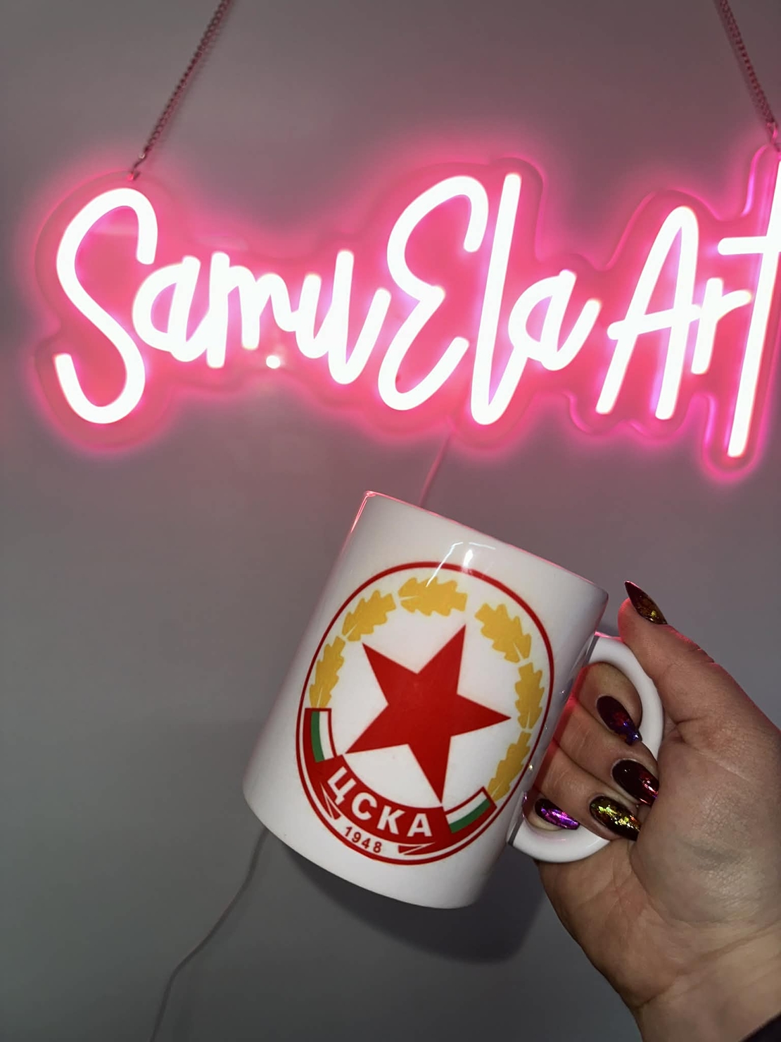 Чаша с лого на футболен отбор