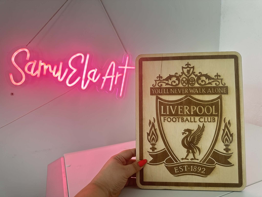 Дървен гравиран плакет – Liverpool FC