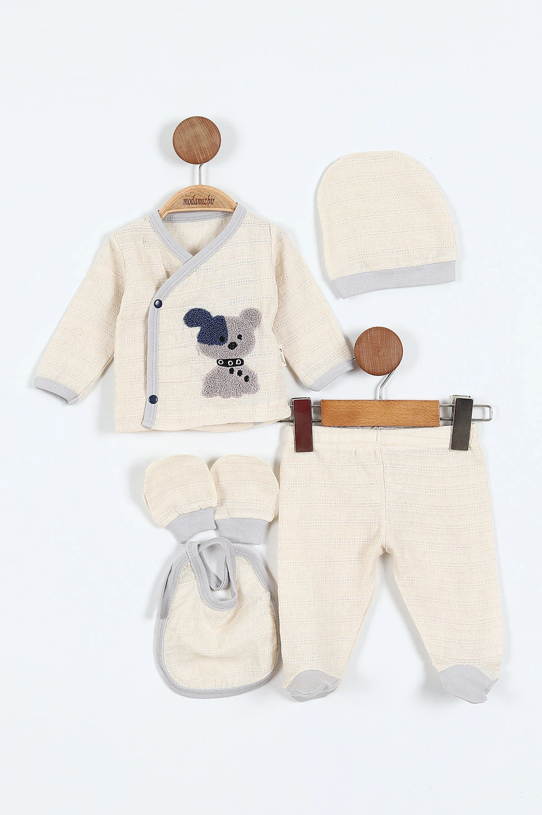 Бебешки комплект за новородено 5 части с мече