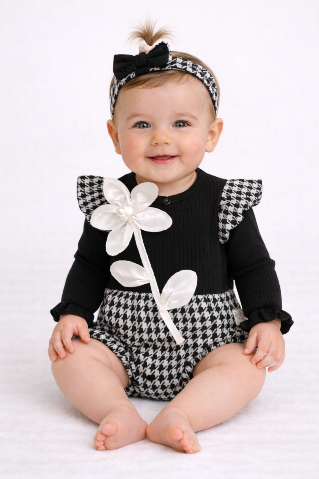 Елегантен бебешки комплект