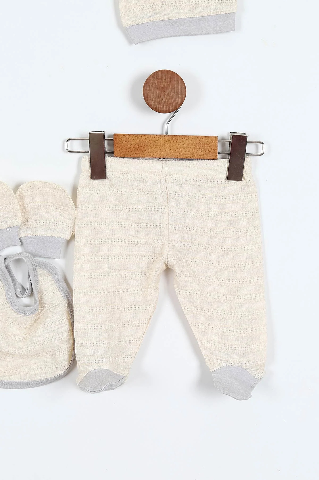 Бебешки комплект за новородено 5 части с мече