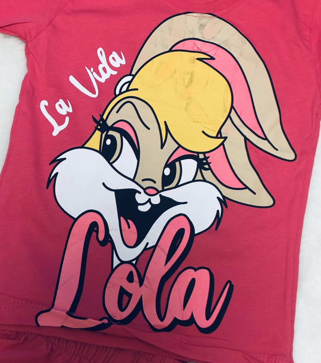 Детски летен комплект Lola в циклама – блузка и къс панталон (с дефект)