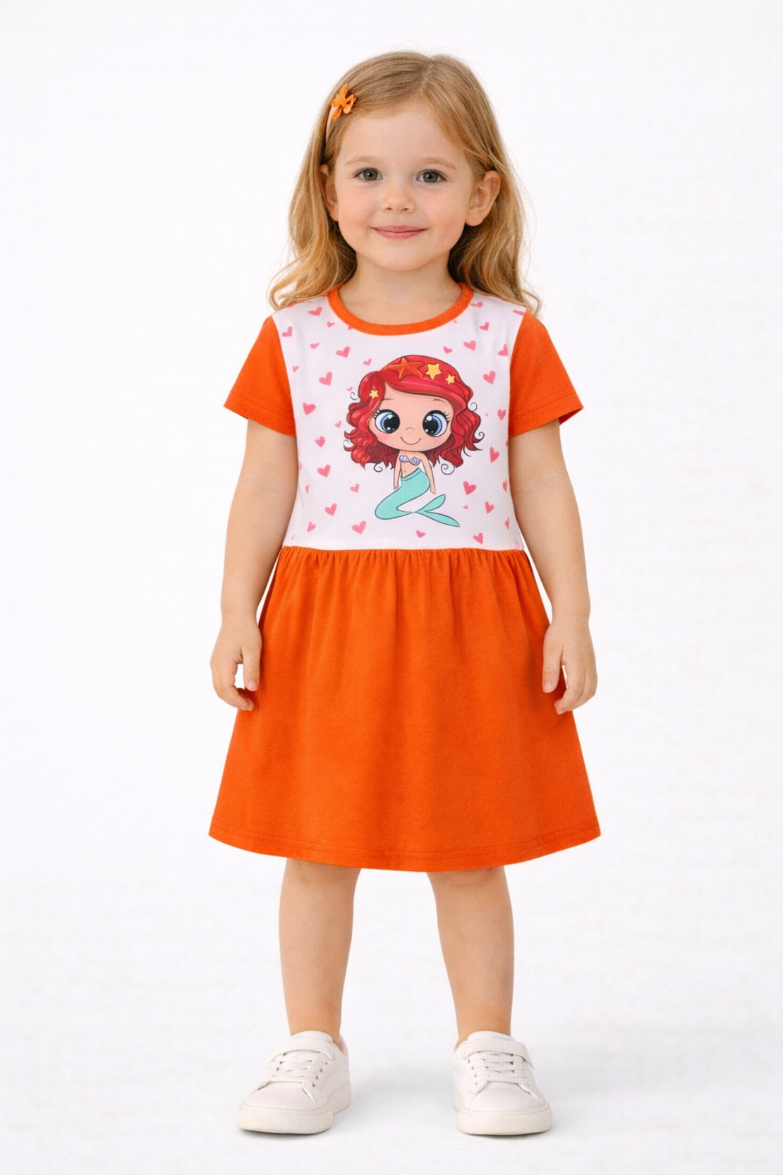 Оранжева детска рокля с русалка и сърчица