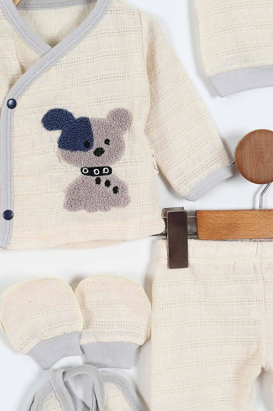 Бебешки комплект за новородено 5 части с мече