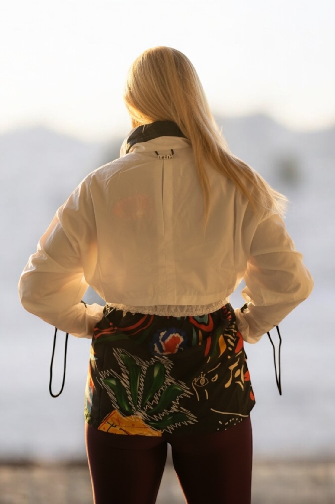 Тънко дамско шушляково яке Art Vibe